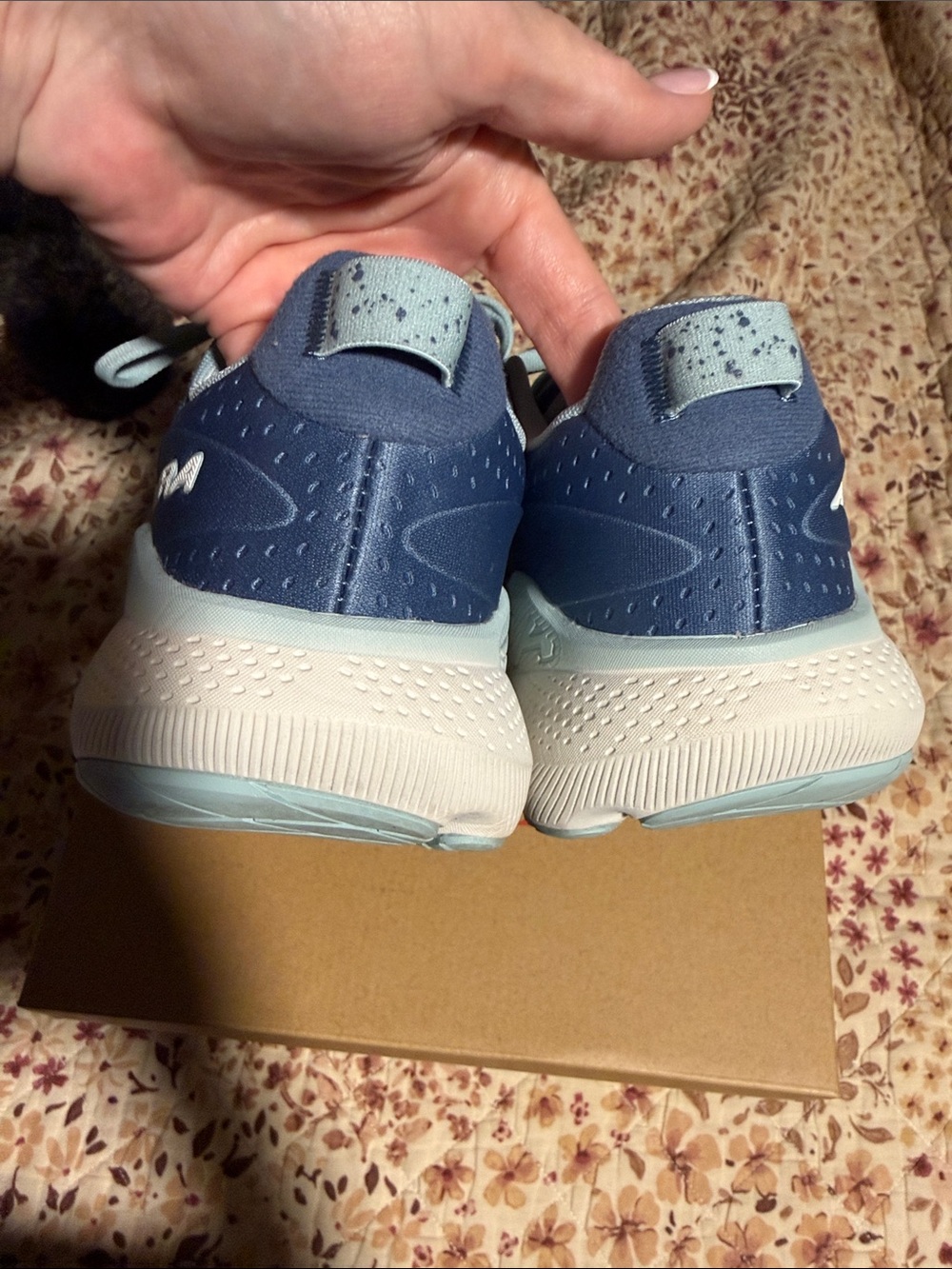 Altra FWD Via 2 Navy with Light Blue Accents - Picture 6 of 9